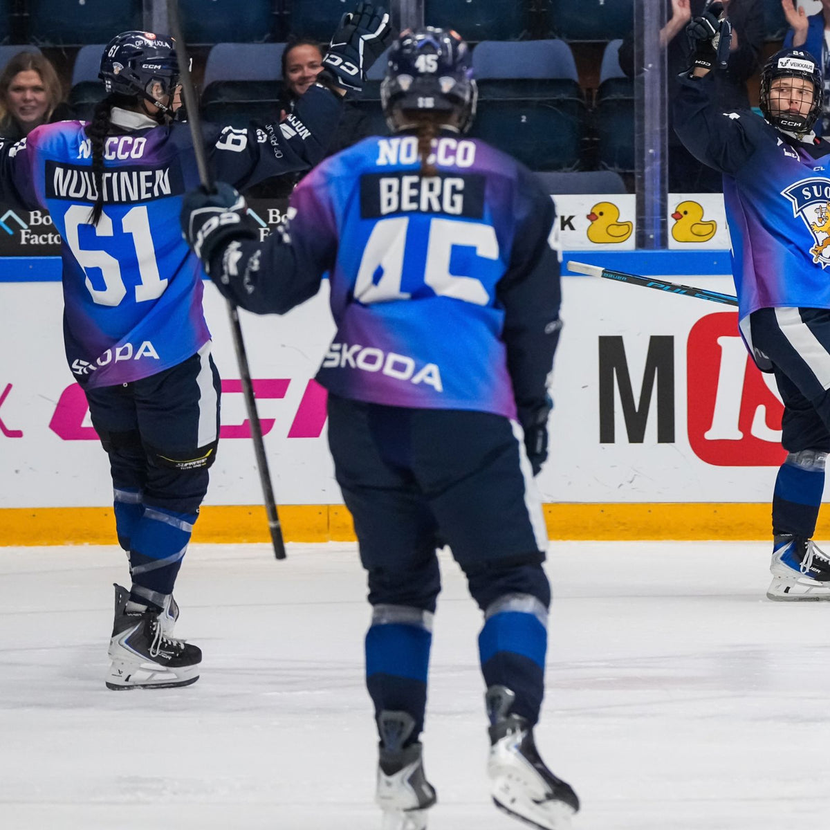Naisten EHT Game Worn 3.pelipaita