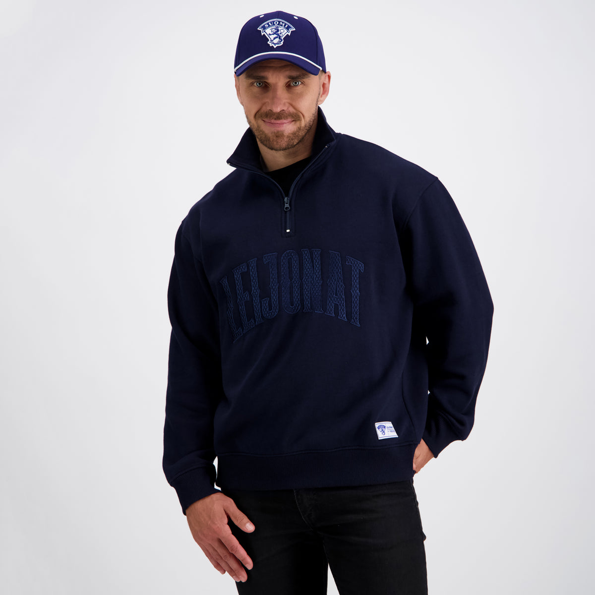 Leijonat Relaxed Quarter Zip