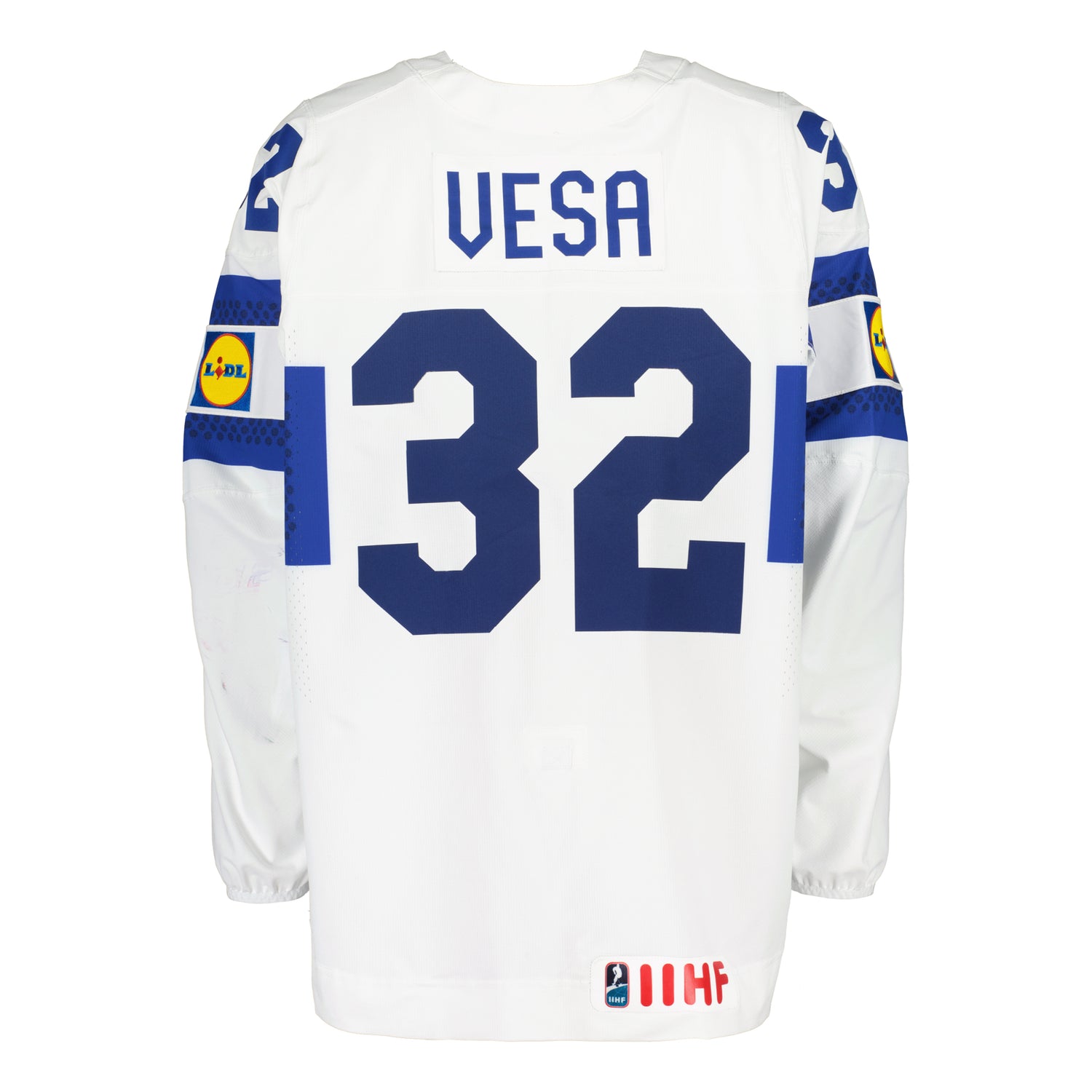 Emilia Vesa #32, Away Jersey