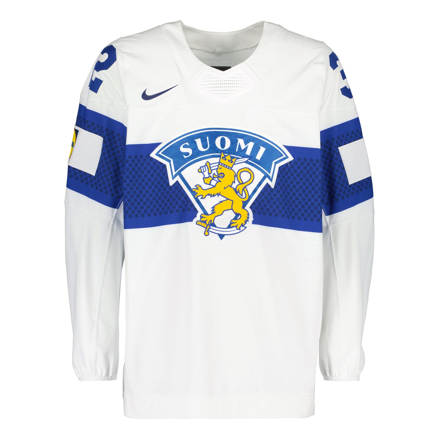 Emilia Vesa #32, Away Jersey